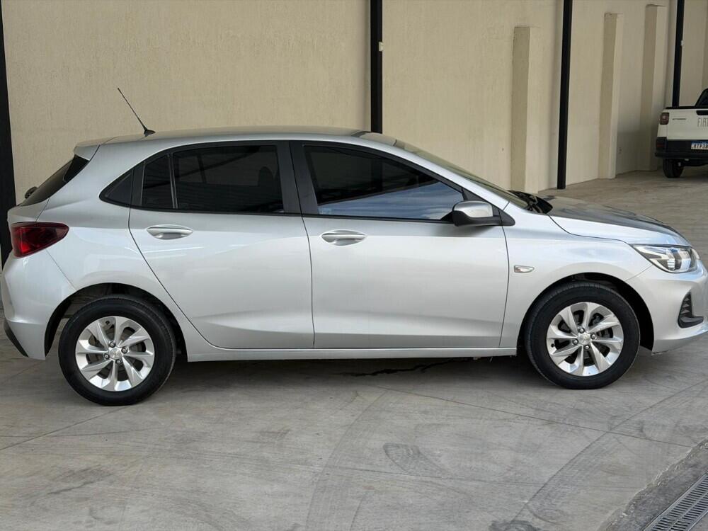 Chevrolet Onix Hatch