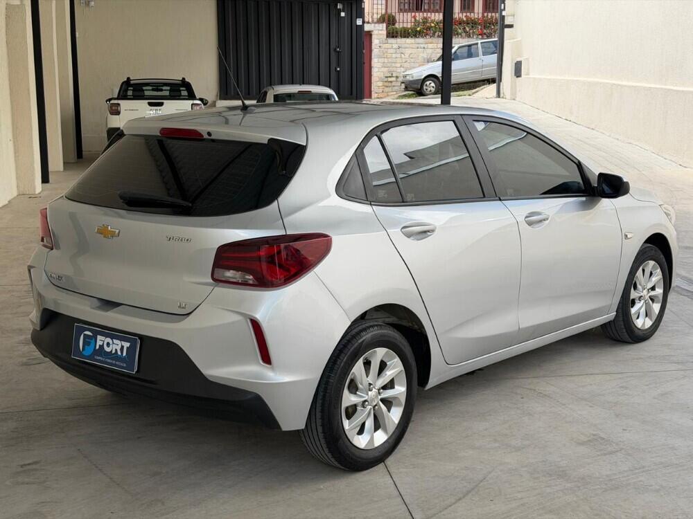Chevrolet Onix Hatch