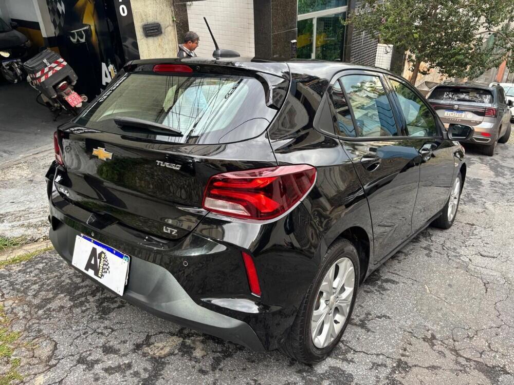 Chevrolet Onix Hatch
