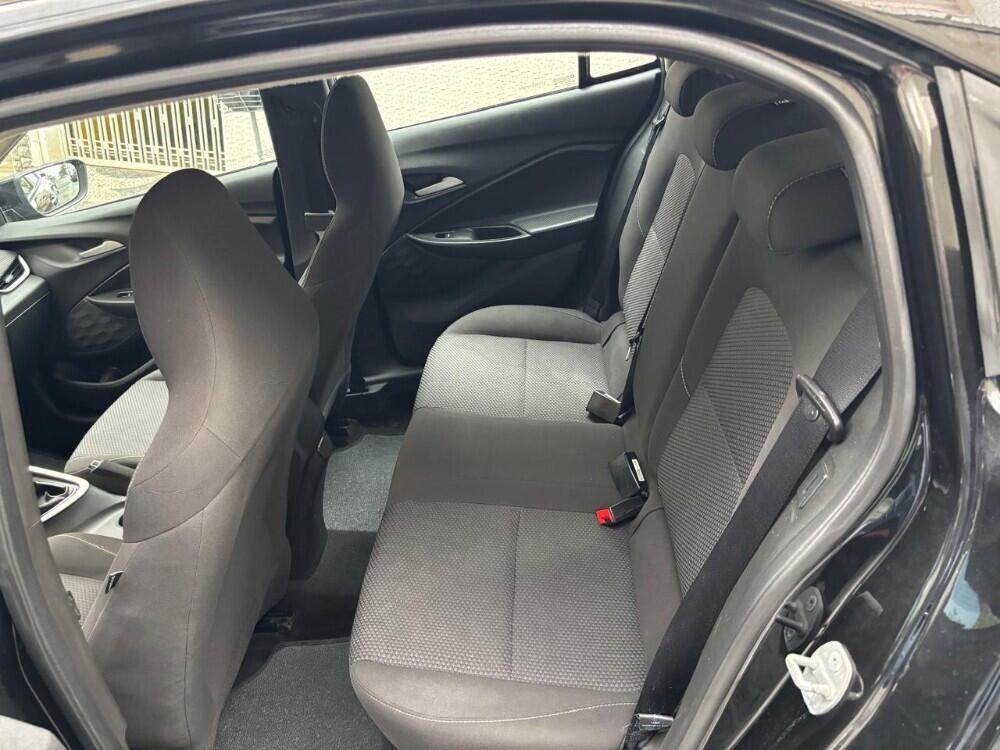 Chevrolet Onix Hatch