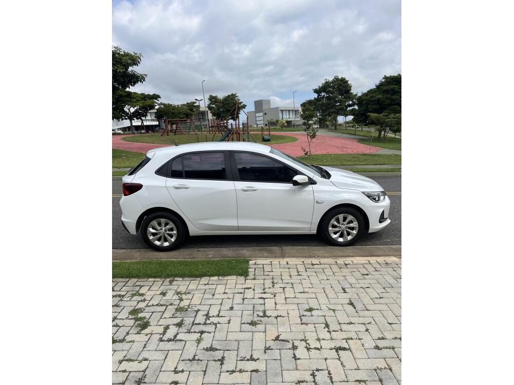 Chevrolet Onix Hatch