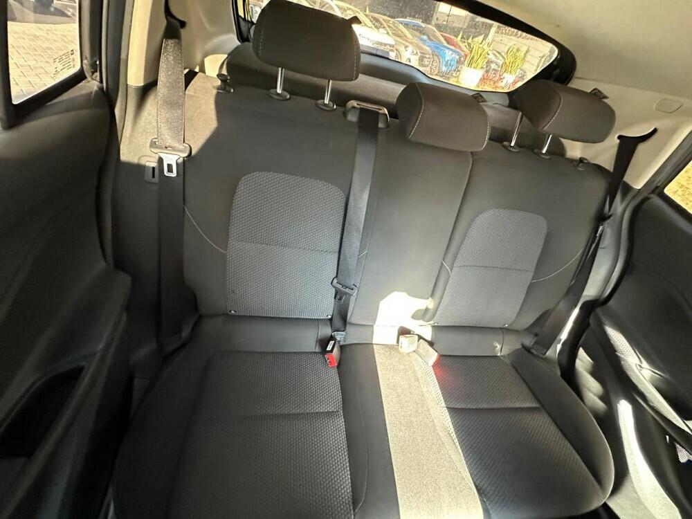 Chevrolet Onix Hatch