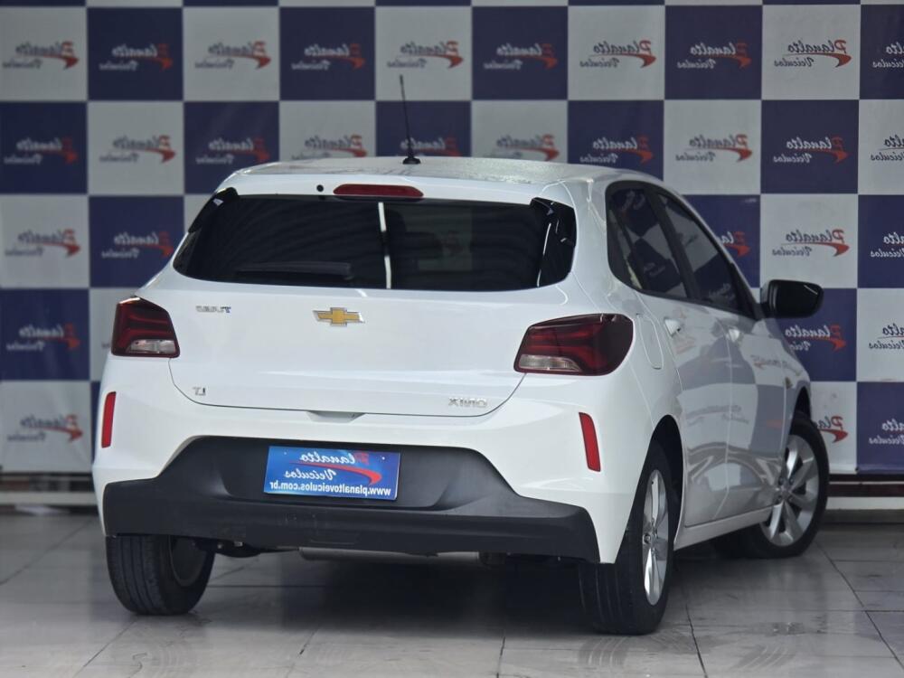 Chevrolet Onix Hatch