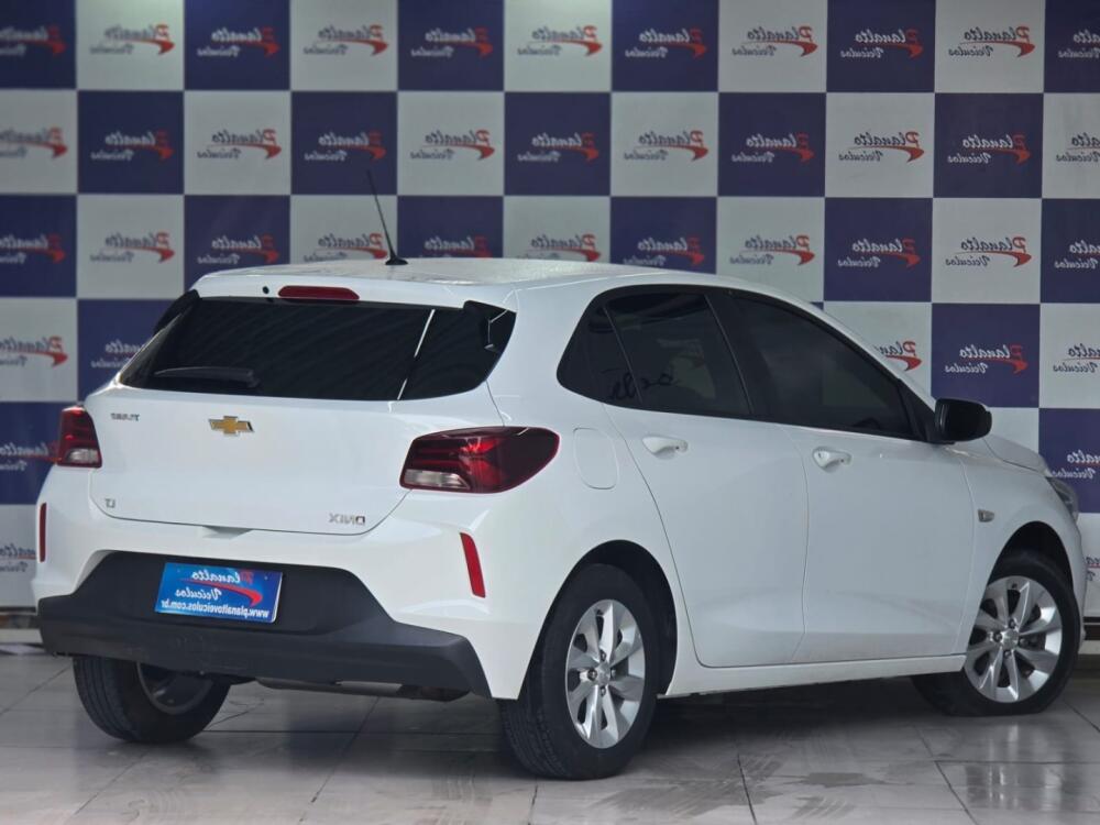 Chevrolet Onix Hatch