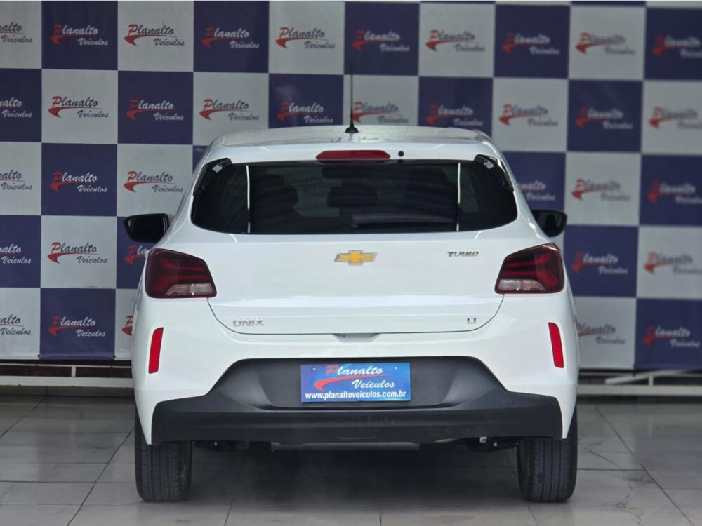 Chevrolet Onix Hatch