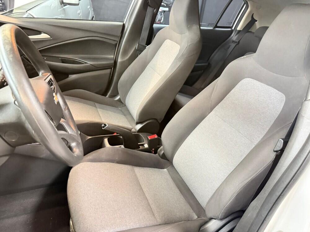 Chevrolet Onix Hatch