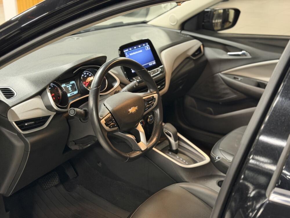 Chevrolet Onix Hatch