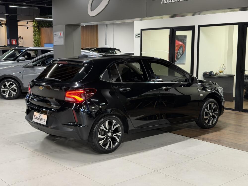 Chevrolet Onix Hatch