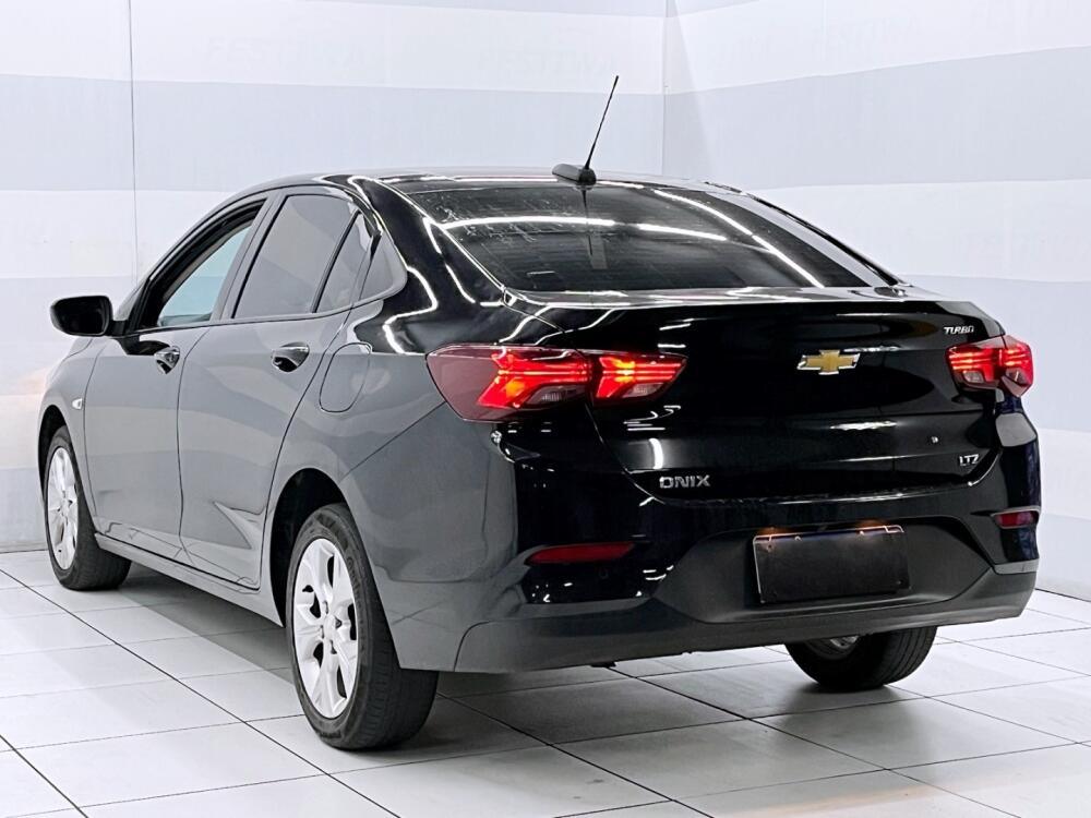 Chevrolet Onix Hatch