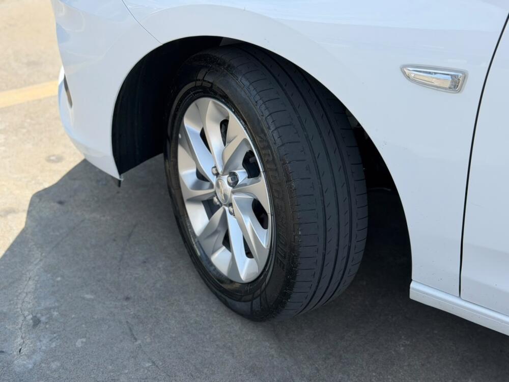 Chevrolet Onix Hatch