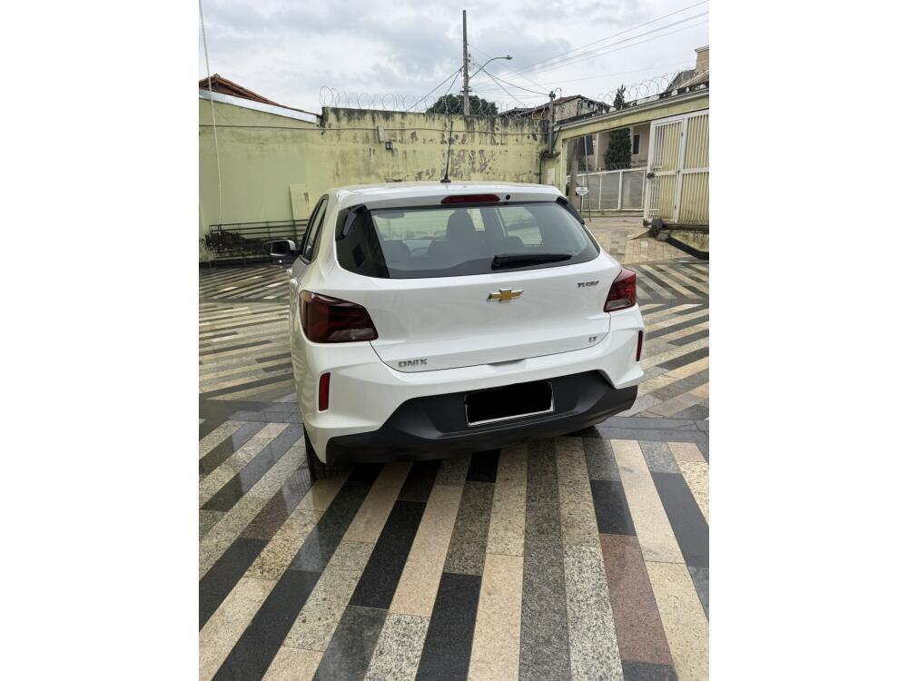 Chevrolet Onix Hatch
