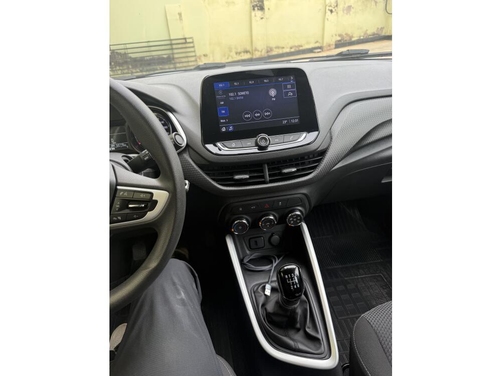 Chevrolet Onix Hatch