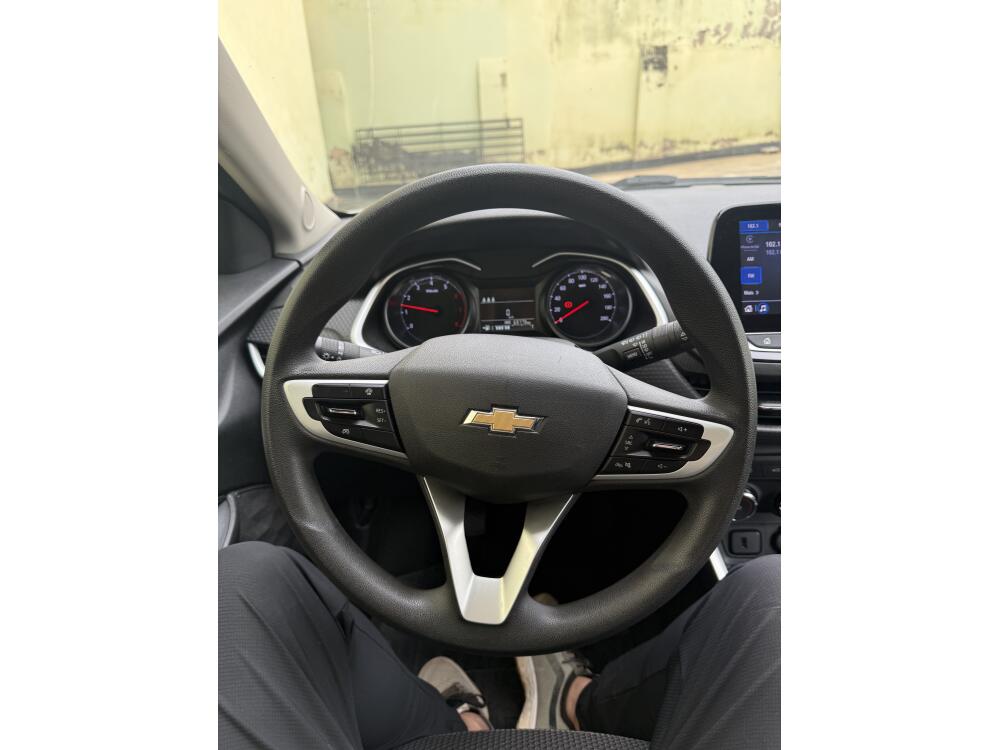 Chevrolet Onix Hatch