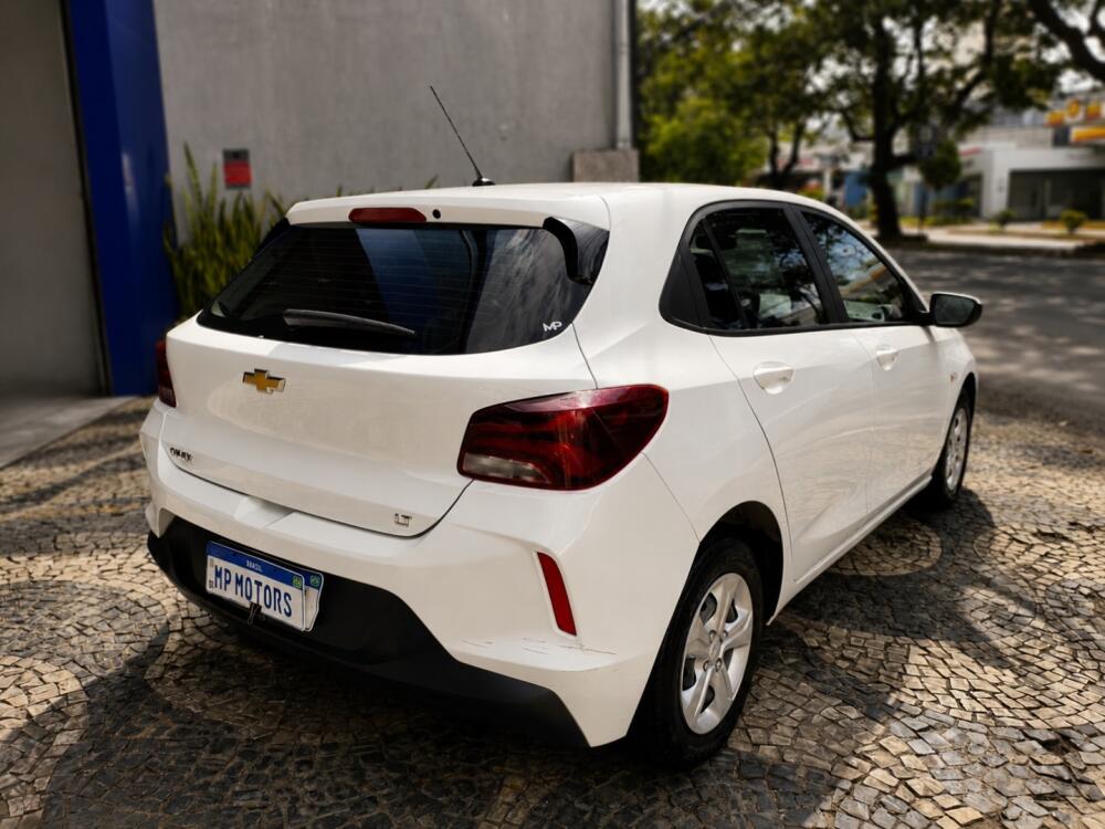 Chevrolet Onix Hatch