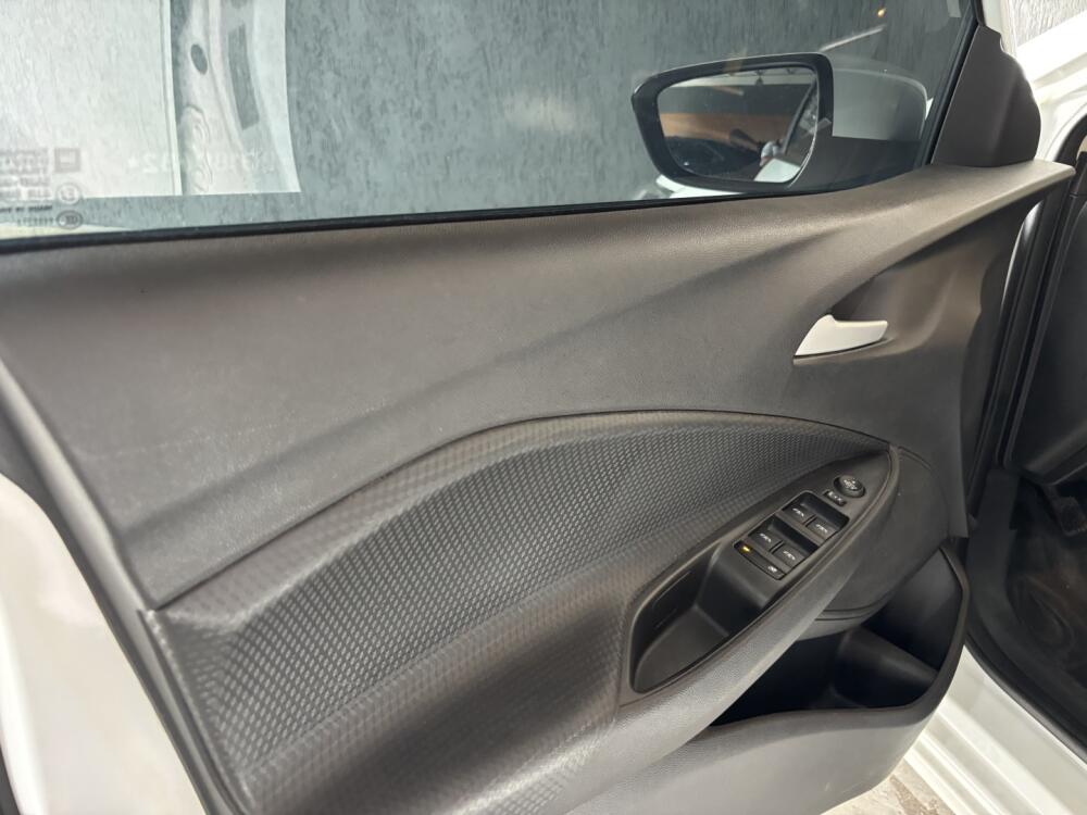 Chevrolet Onix Hatch