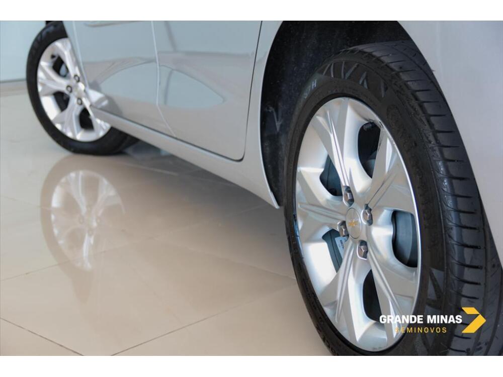 Chevrolet Onix Hatch