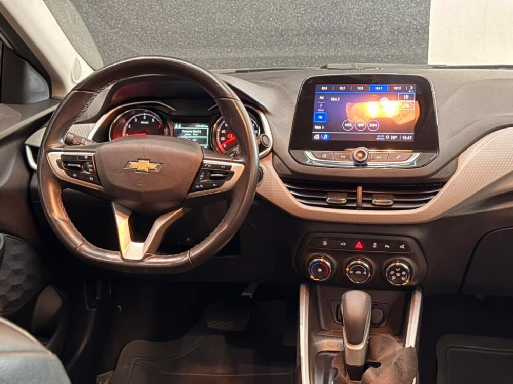 Chevrolet Onix Hatch