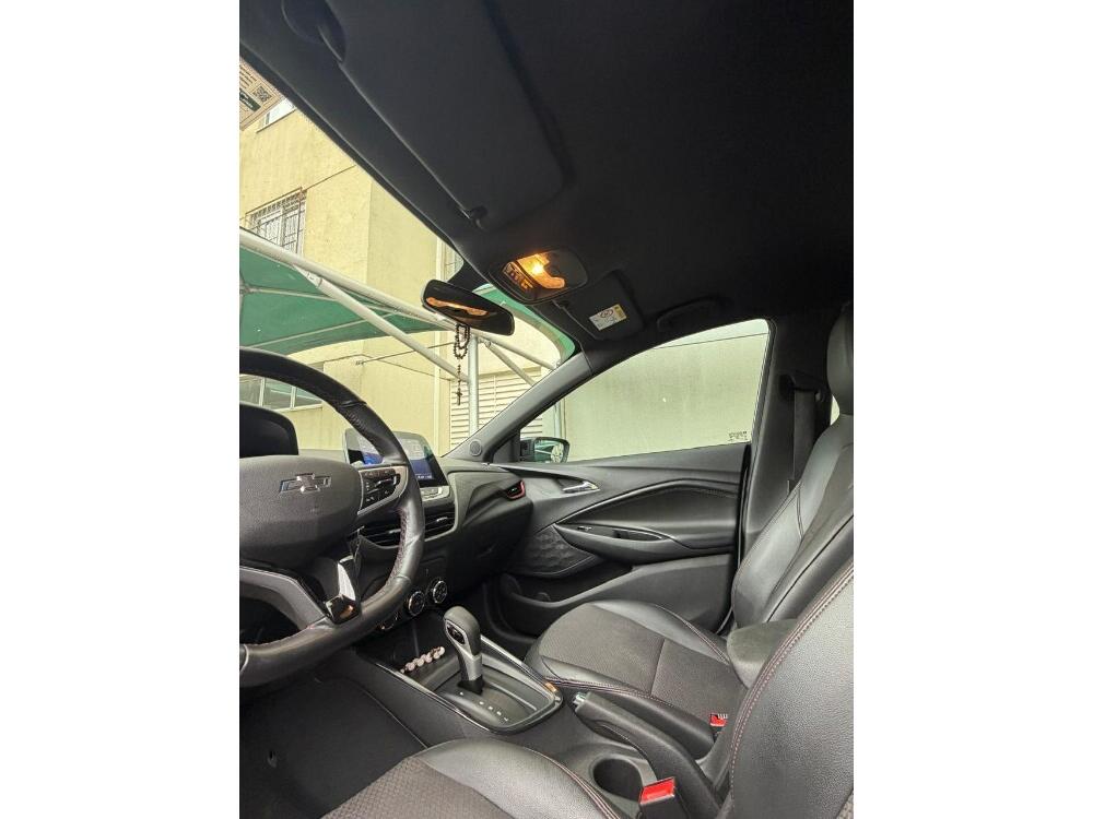 Chevrolet Onix Hatch