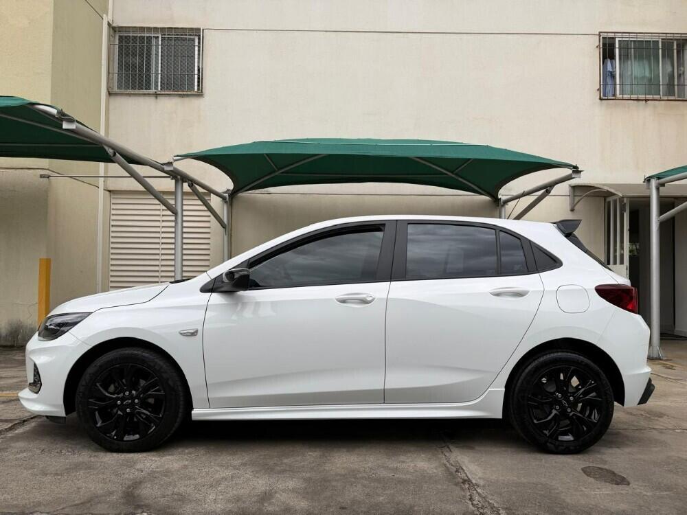 Chevrolet Onix Hatch