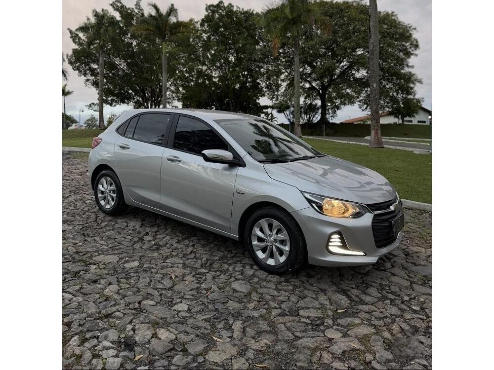 Chevrolet Onix Hatch