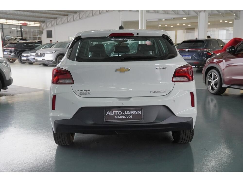 Chevrolet Onix Hatch