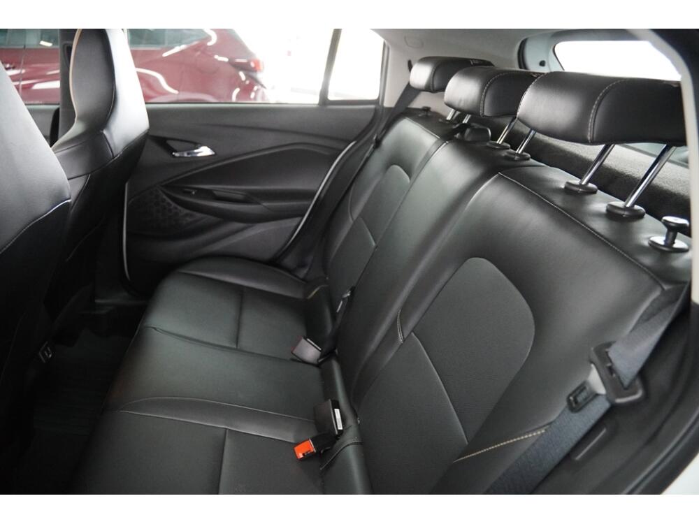Chevrolet Onix Hatch