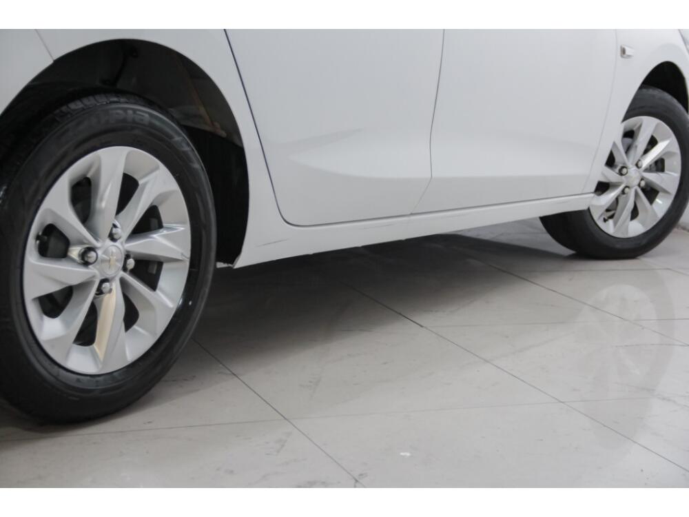 Chevrolet Onix Hatch
