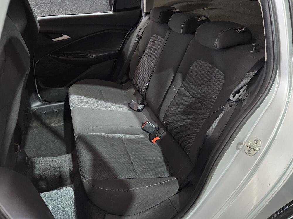 Chevrolet Onix Hatch