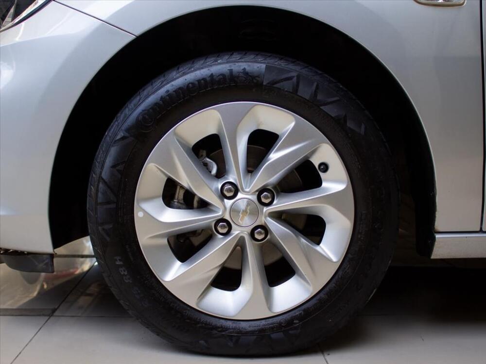 Chevrolet Onix Hatch