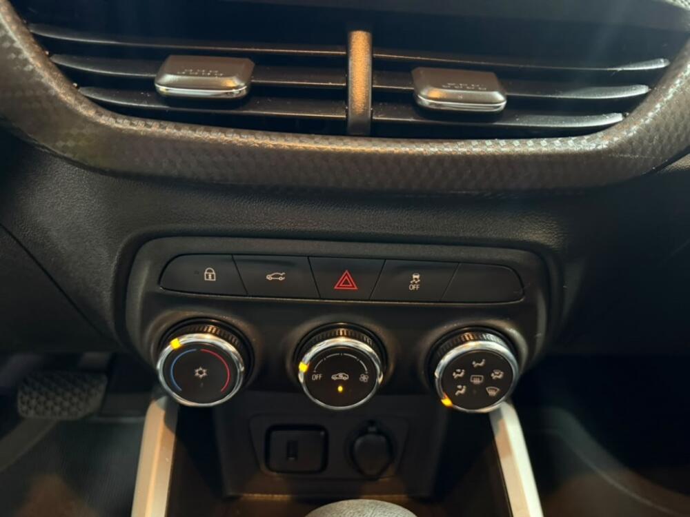 Chevrolet Onix Hatch