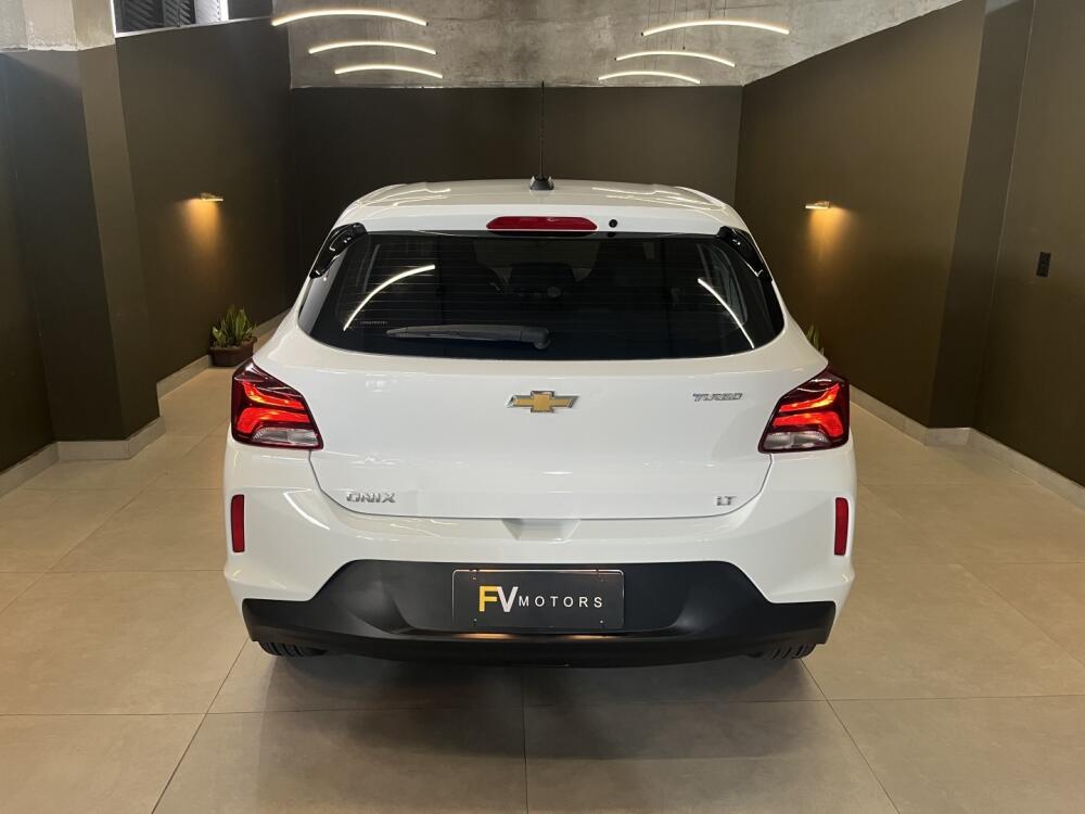 Chevrolet Onix Hatch