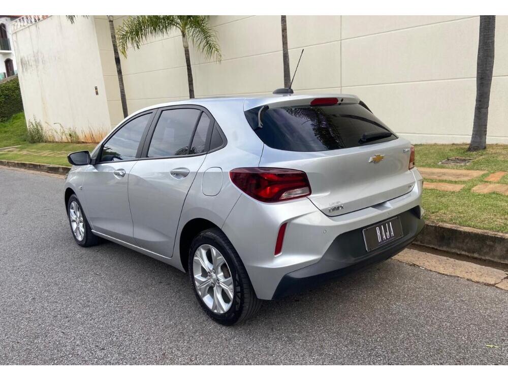 Chevrolet Onix Hatch