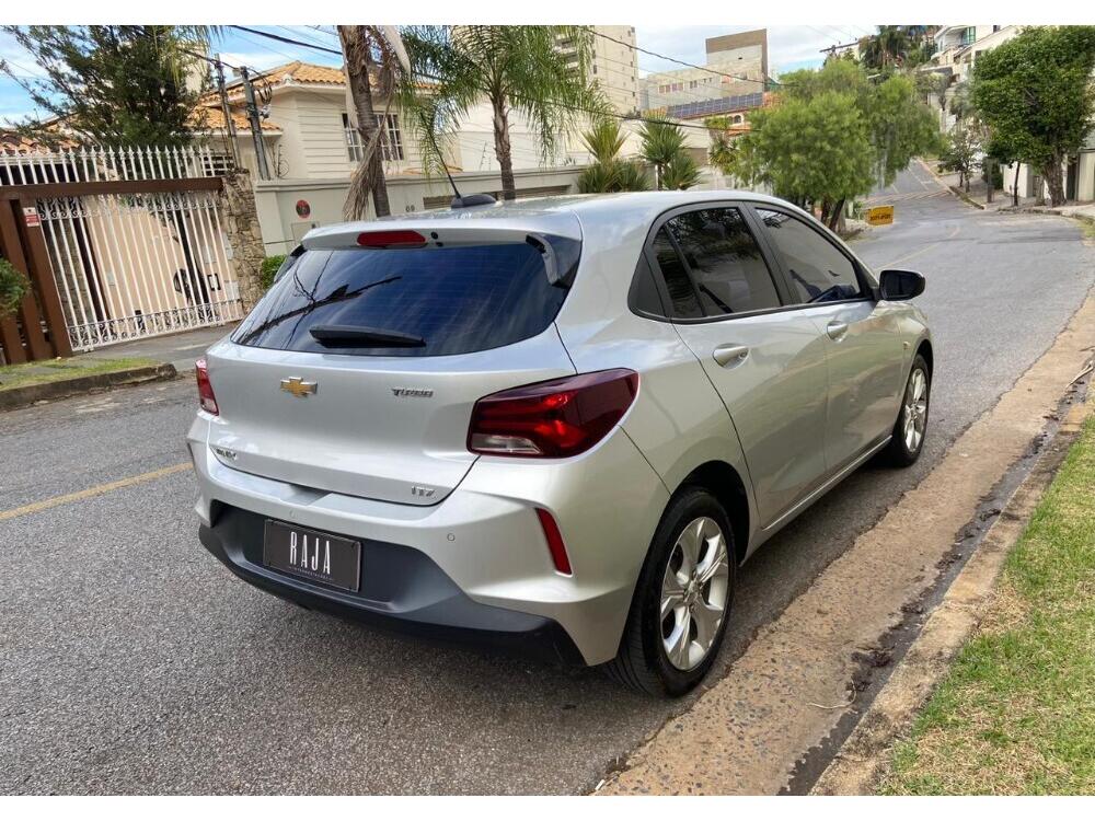 Chevrolet Onix Hatch