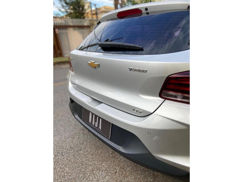 Chevrolet Onix Hatch