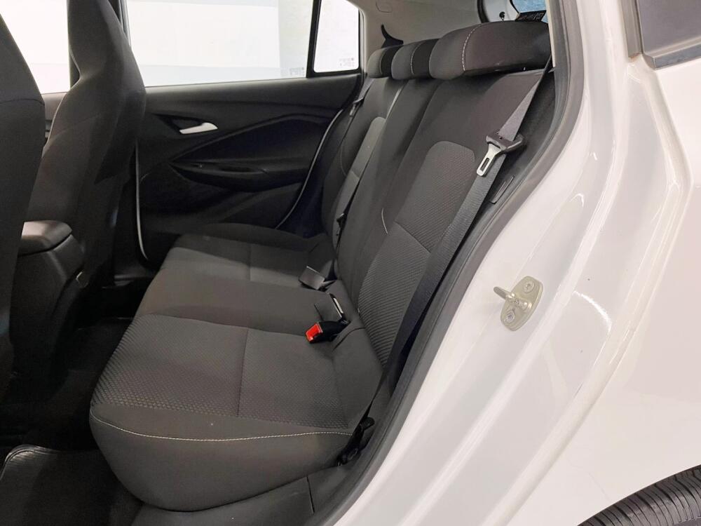 Chevrolet Onix Hatch