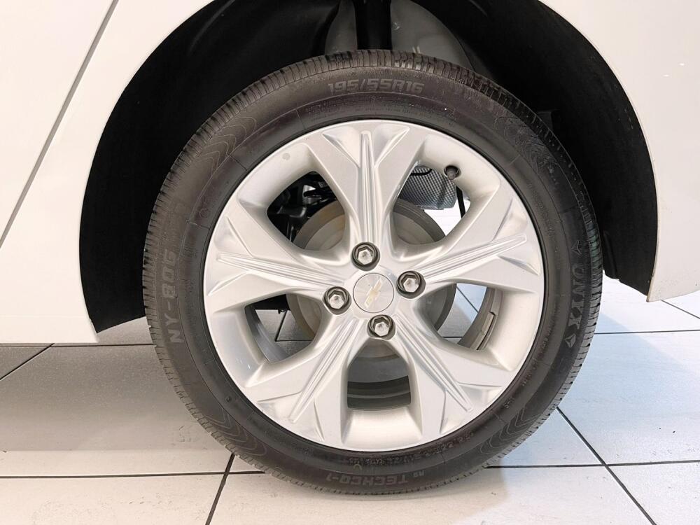 Chevrolet Onix Hatch
