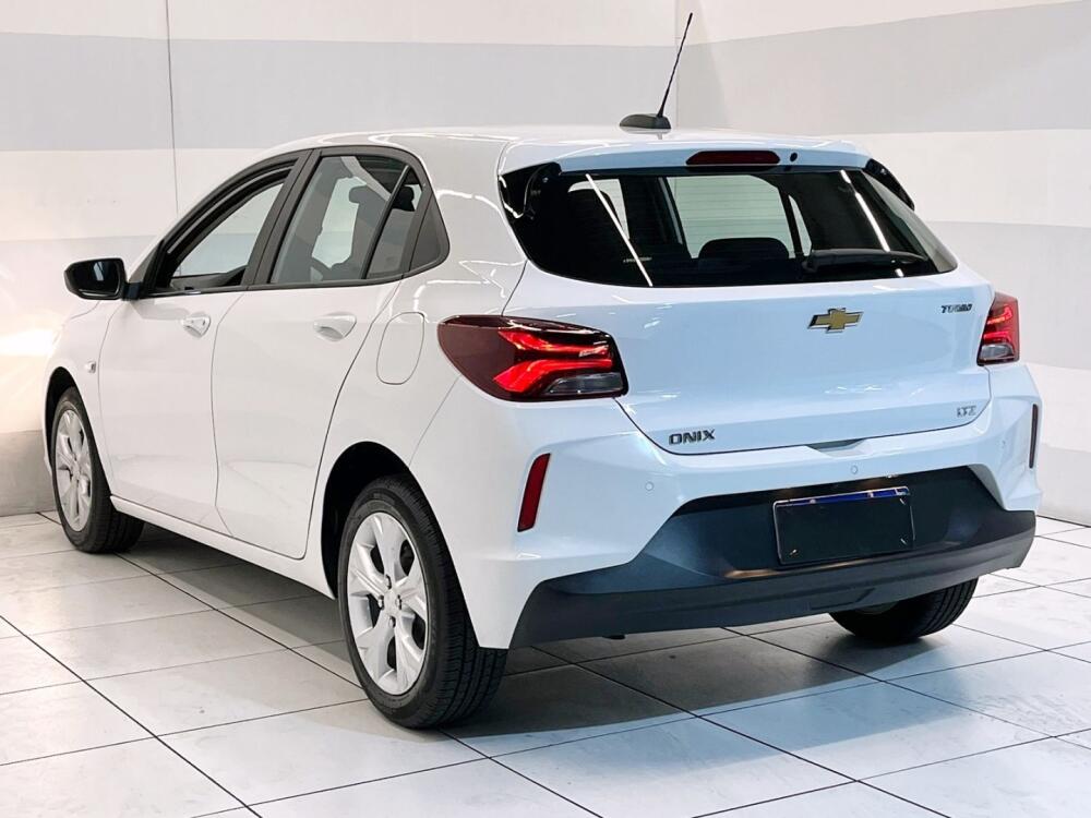 Chevrolet Onix Hatch