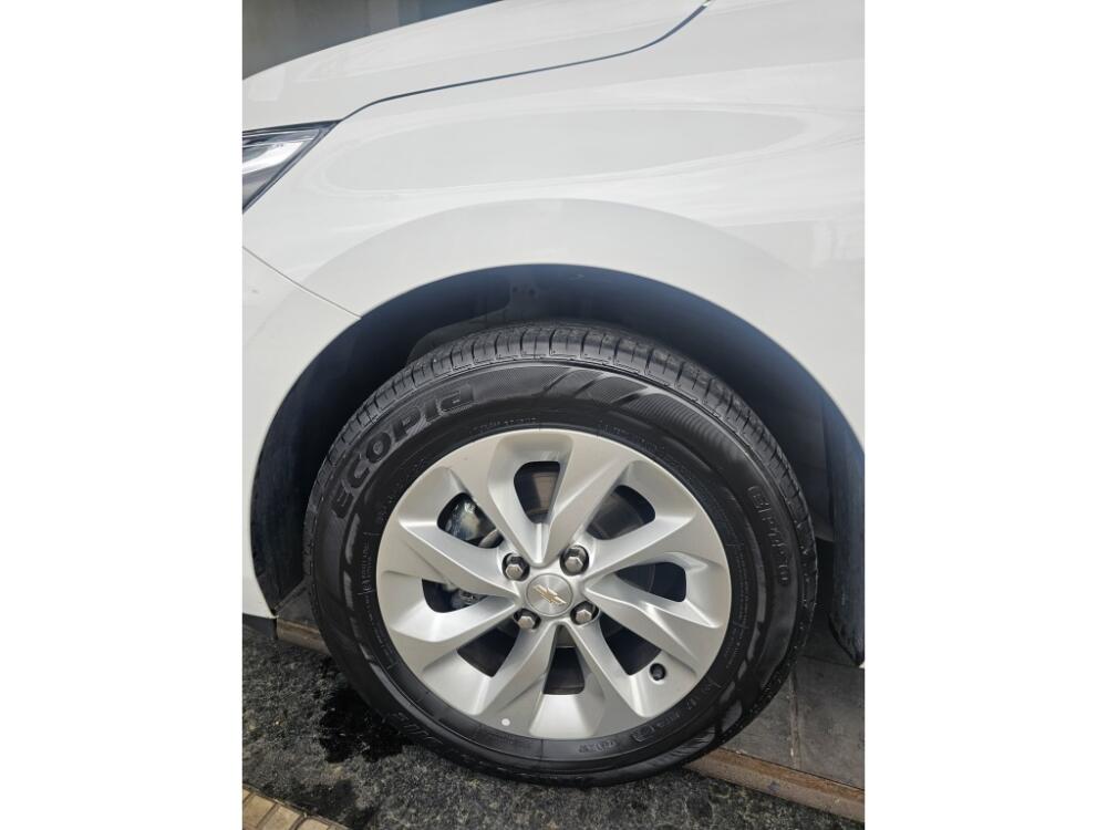 Chevrolet Onix Hatch