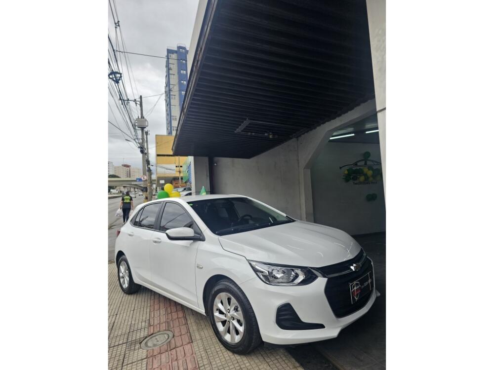 Chevrolet Onix Hatch