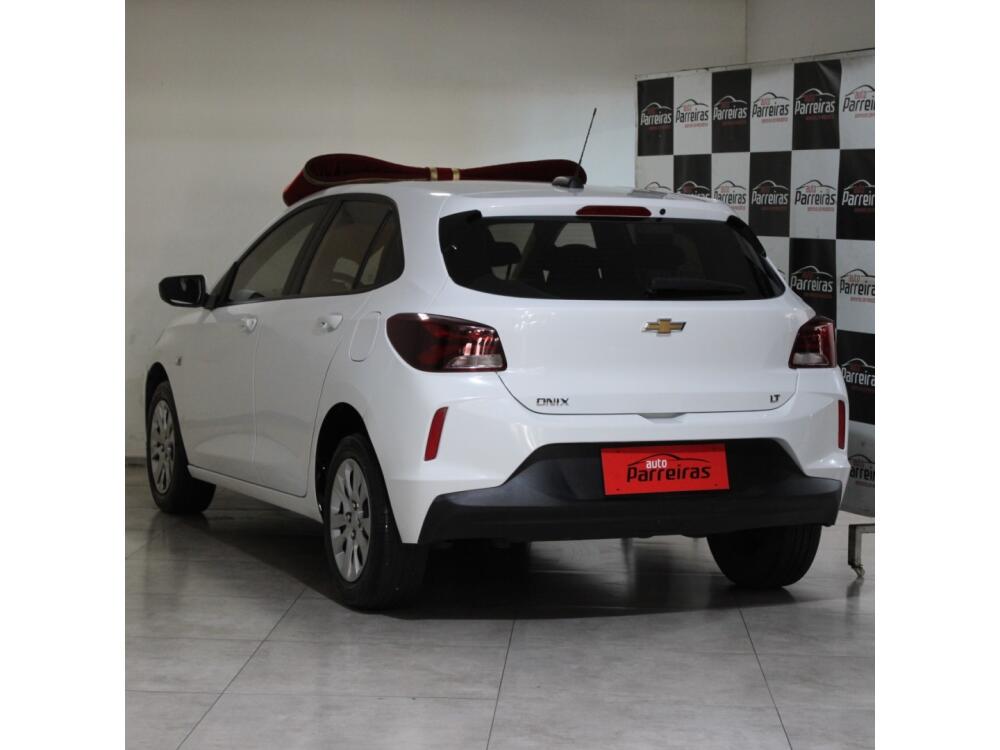 Chevrolet Onix Hatch