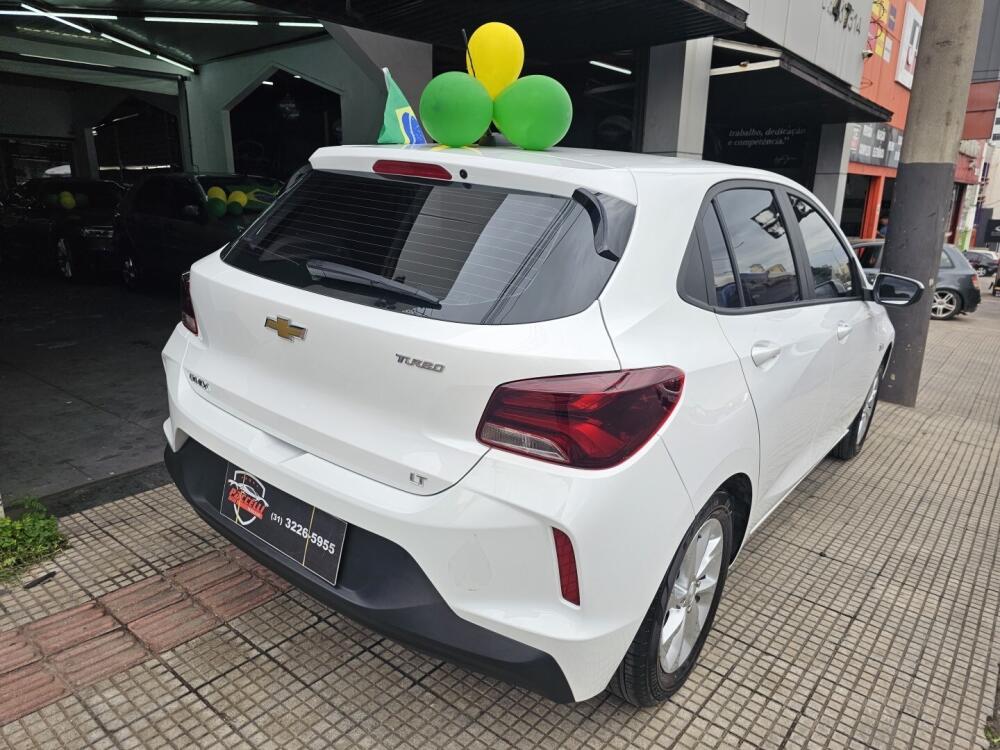Chevrolet Onix Hatch