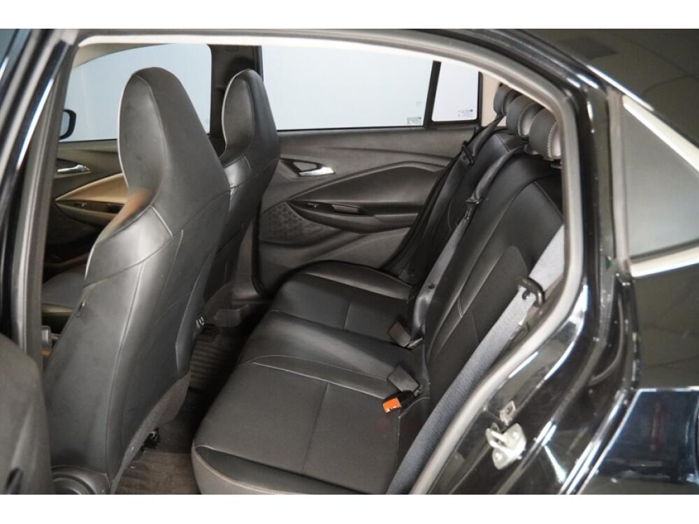Chevrolet Onix Hatch