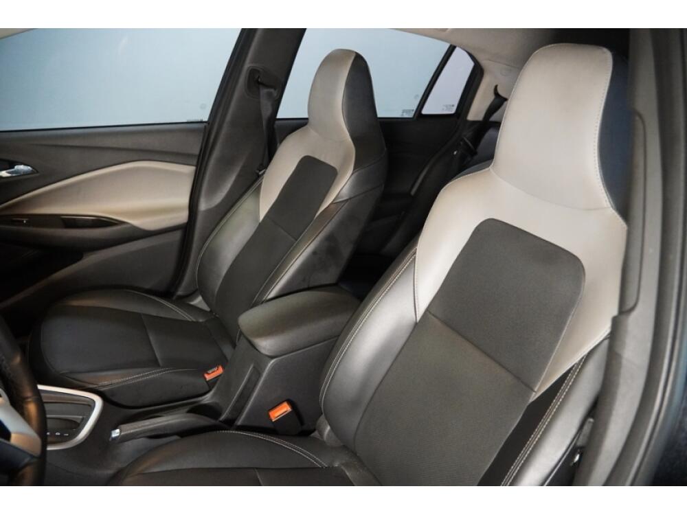 Chevrolet Onix Hatch