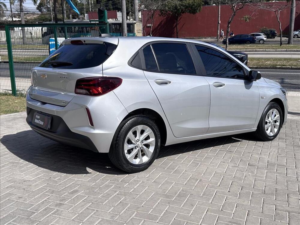 Chevrolet Onix Hatch