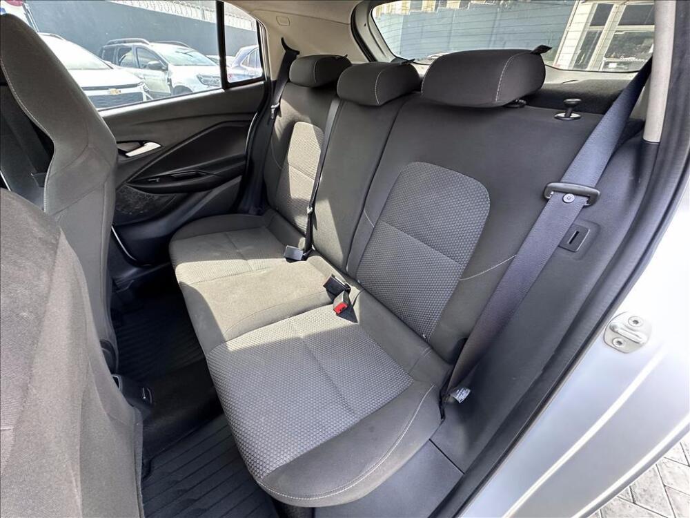 Chevrolet Onix Hatch