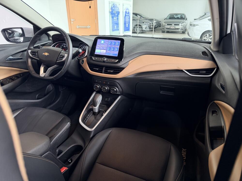 Chevrolet Onix Hatch