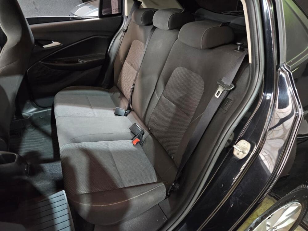 Chevrolet Onix Hatch