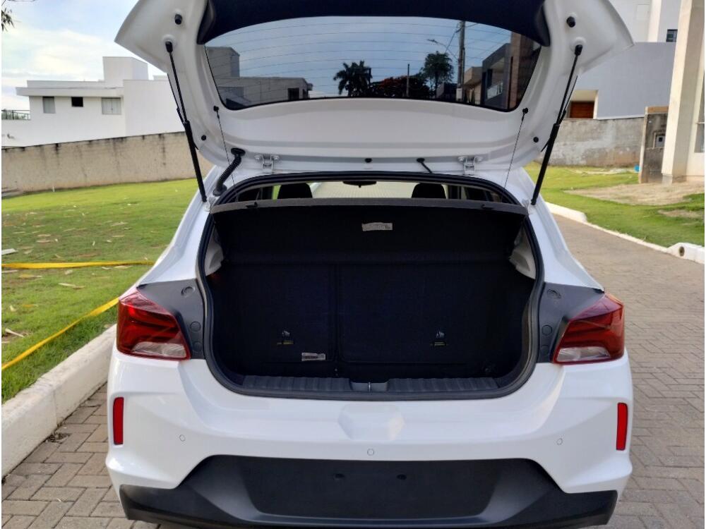 Chevrolet Onix Hatch