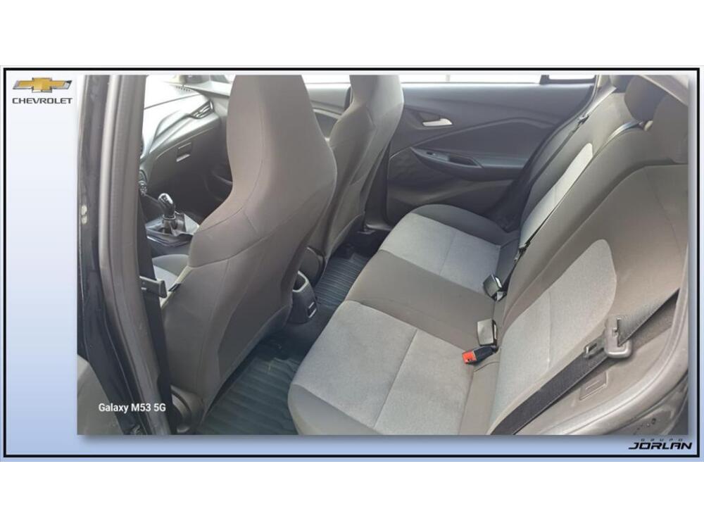 Chevrolet Onix Hatch