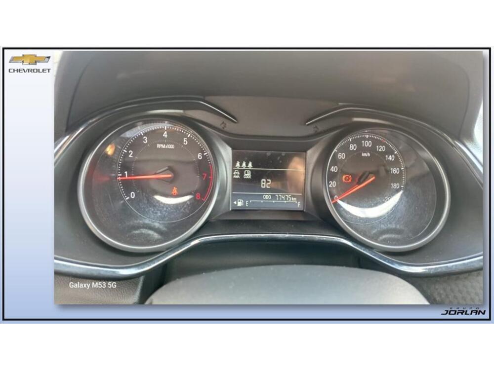 Chevrolet Onix Hatch